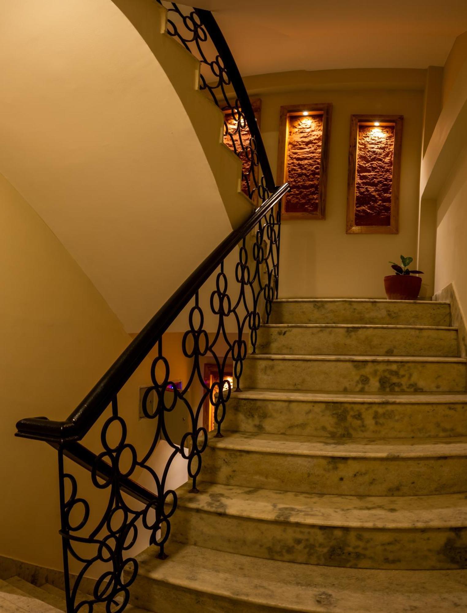 Divya Boutique Inn Katmandu Dış mekan fotoğraf